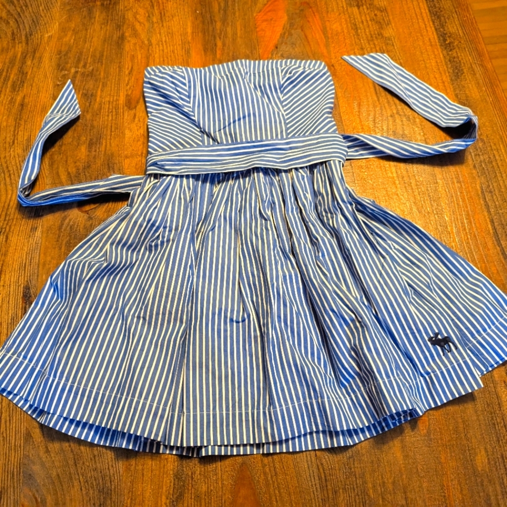 Abercrombie & Finch Strapless Striped Dress M S
